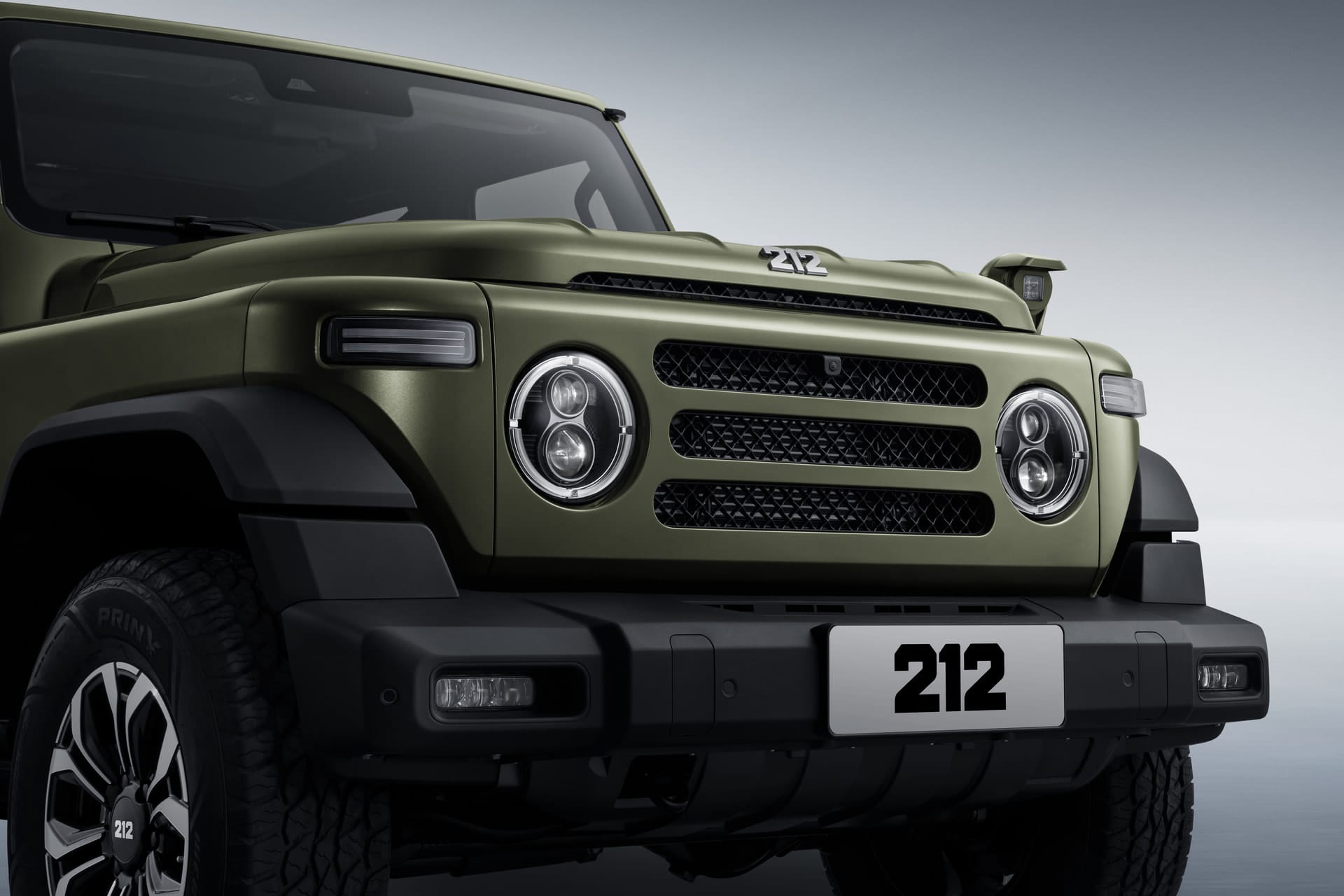 Frontal del BAW 212 en detalle